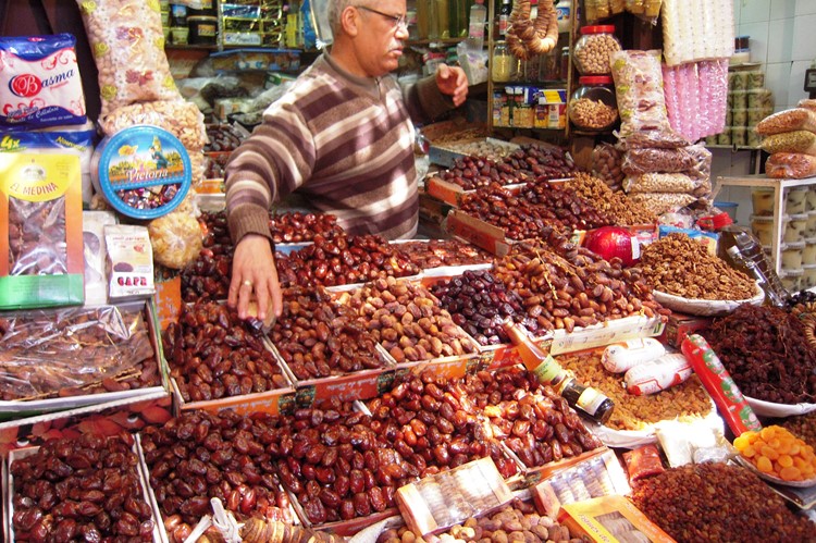 Dadels op de markt van Fes - Marokko
